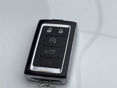 Used 2024 Jeep Grand Cherokee L Limited w/ Black Appearance Package image 62