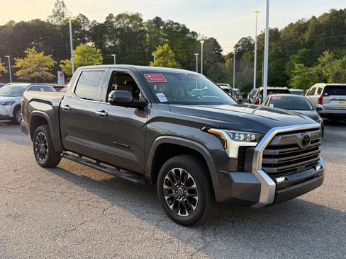 Used 2023 Toyota Tundra Limited image 4