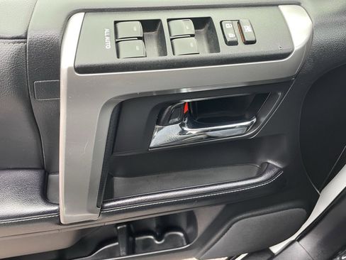 Certified 2024 Toyota 4Runner SR5 image 21