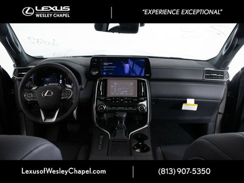 New 2026 Lexus LX 600 4WD w/ Luxury Package image 8