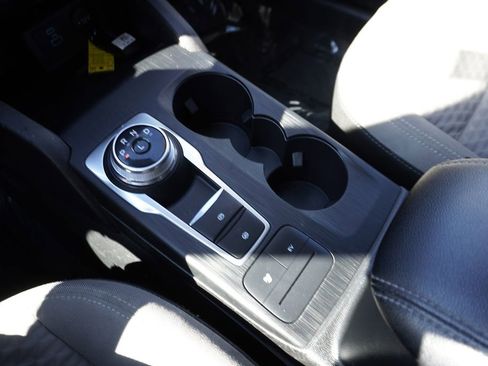 Used 2022 Ford Escape SE image 22