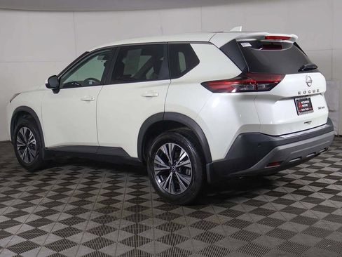 Used 2022 Nissan Rogue SV AWD/4WD image 7