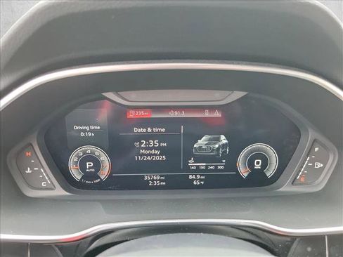 Used 2020 Audi Q3 2.0T Prestige w/ Prestige Package image 18