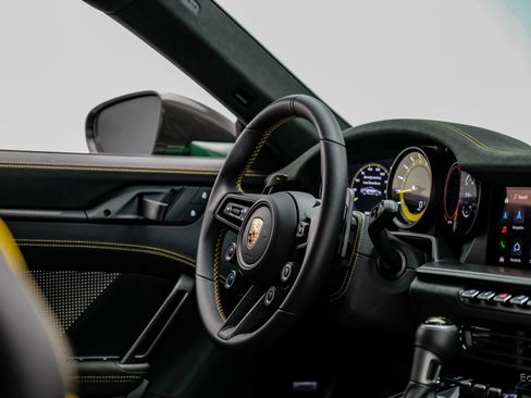 Used 2025 Porsche 911 GT3 RS RWD image 72
