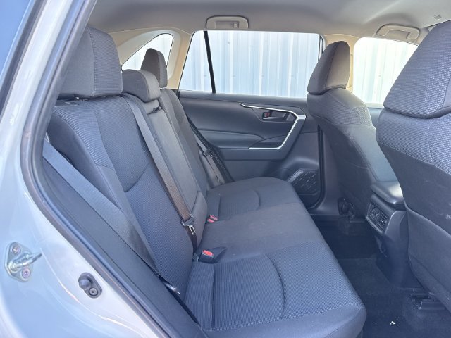 Certified 2025 Toyota RAV4 LE AWD/4WD image 32