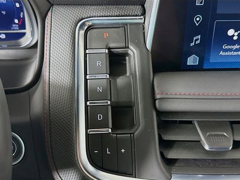 Used 2024 Chevrolet Tahoe RST w/ RST Performance Edition image 19