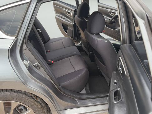 Used 2016 Nissan Altima 2.5 SR FWD image 16