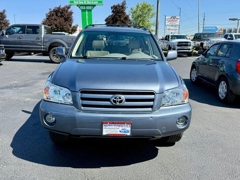 Used 2007 Toyota Highlander 4WD V6 w/ 3rd Row image 8