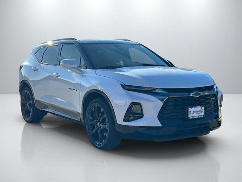 Used 2022 Chevrolet Blazer RS w/ Enhanced Convenience Package image 3