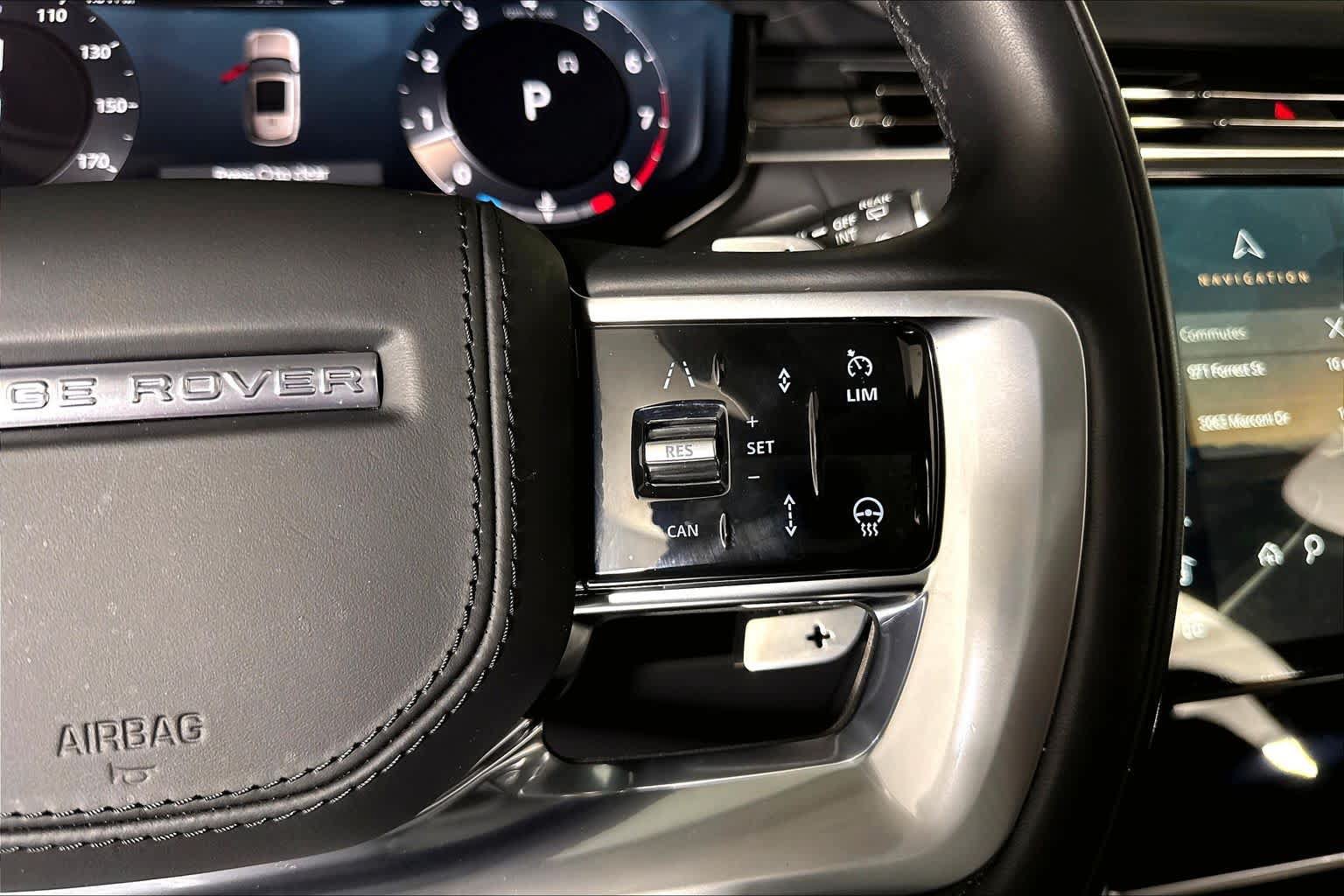 Used 2025 Land Rover Range Rover Long Wheelbase SE AWD/4WD image 23