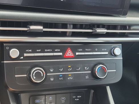 Certified 2025 Hyundai Tucson SE FWD image 12