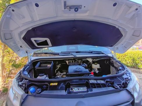 Used 2025 Mercedes-Benz Sprinter 2500 image 67