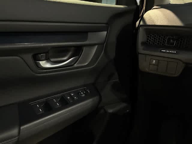 Used 2024 Honda CR-V LX image 39