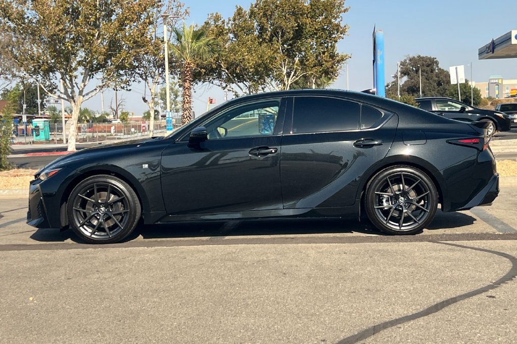 Used 2026 Lexus IS 350 F Sport w/ Accessory Package Z1 RWD image 9