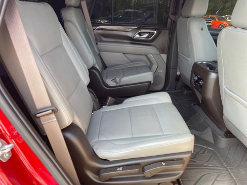 Used 2021 Chevrolet Tahoe LT image 18