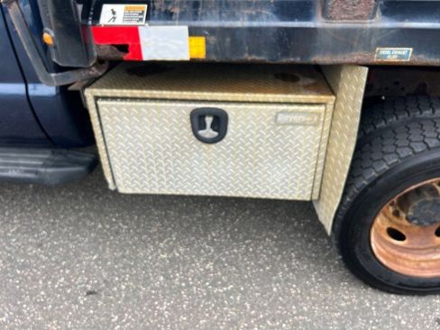 Used 2014 Ford F550 4x4 Regular Cab Super Duty image 14