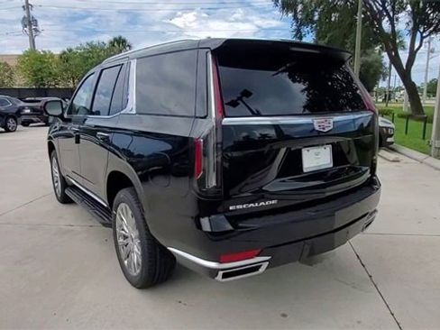 Certified 2021 Cadillac Escalade Premium Luxury image 11