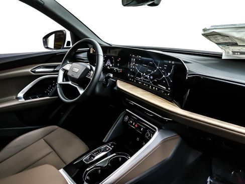 New 2025 Audi Q5 Premium image 5