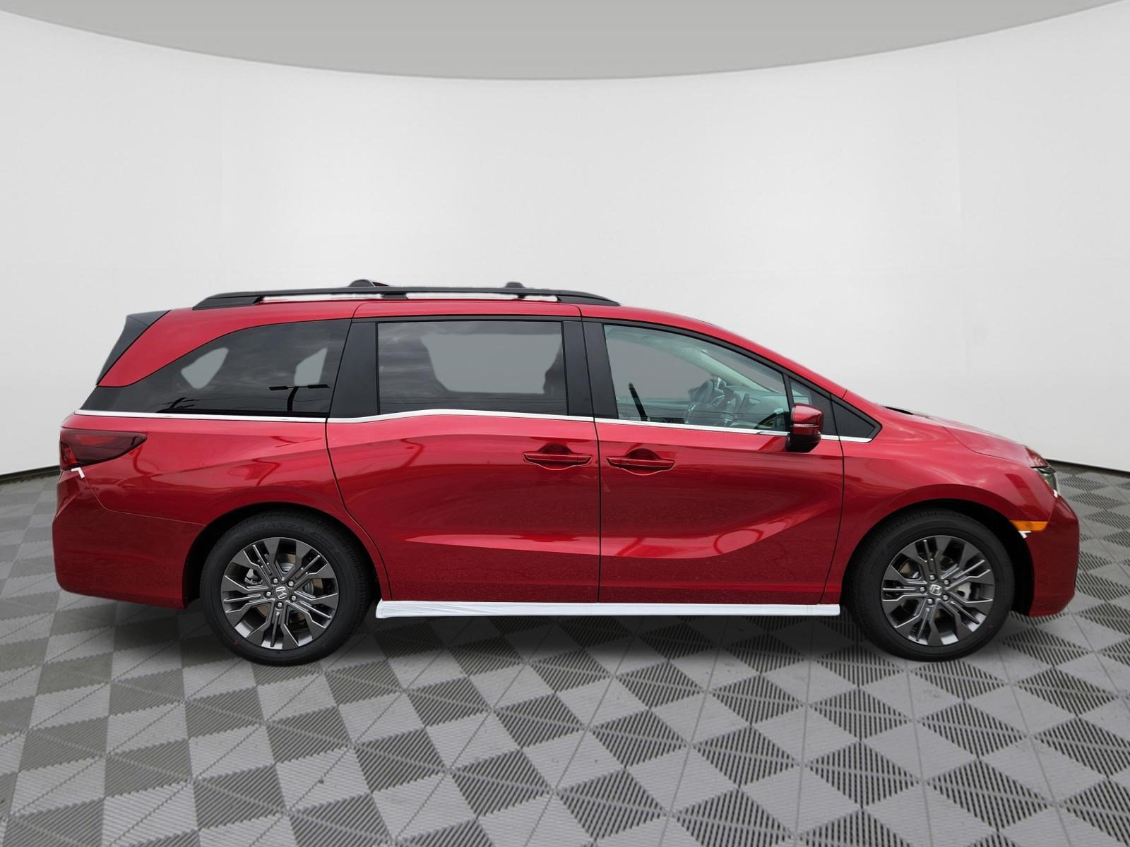 New 2027 Honda Odyssey Touring image 6