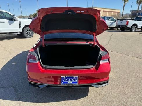 Used 2021 Hyundai Elantra SEL w/ Convenience + Premium Package FWD image 38