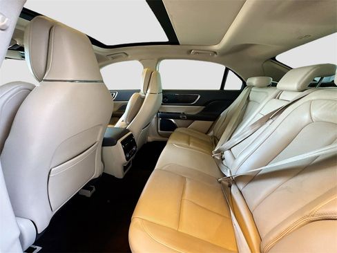 Used 2020 Lincoln Continental Reserve image 26