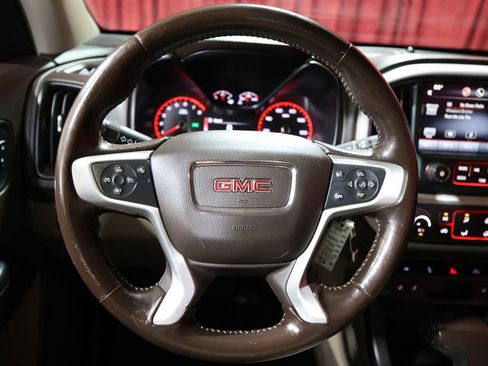 Used 2015 GMC Canyon SLT w/ Driver Alert Package RWD image 16