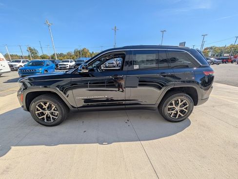 New 2025 Jeep Grand Cherokee Limited image 7