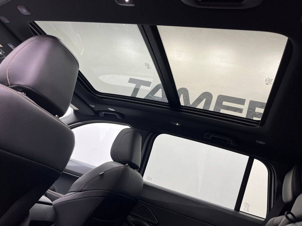 New 2026 Jeep Cherokee Limited AWD/4WD image 11