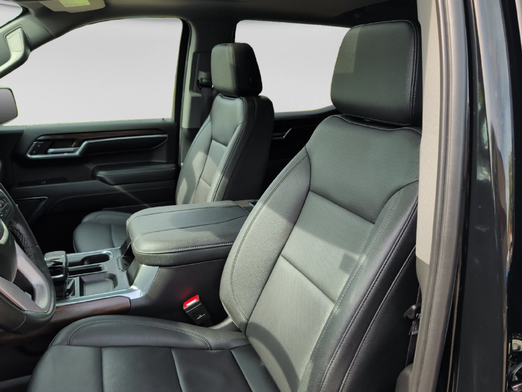 Used 2024 GMC Sierra 1500 SLT w/ SLT Premium Plus Package AWD/4WD image 17