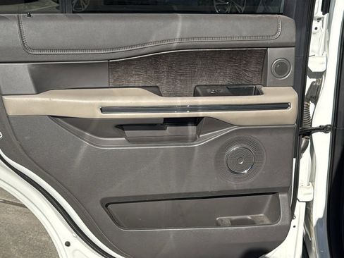 Used 2020 Ford Expedition Limited w/ Special Edition Package image 17
