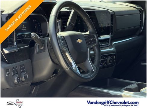 Used 2024 Chevrolet Silverado 2500 LTZ w/ LTZ Convenience Package AWD/4WD image 10
