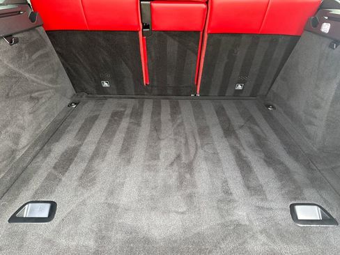 Used 2021 Land Rover Range Rover Sport HST image 11