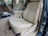 Used 2008 GMC Yukon XL SLT w/ SLT Preferred Equipment Group image 6