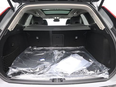 New 2026 Volvo XC60 B5 Ultra w/ Climate Package AWD/4WD image 22