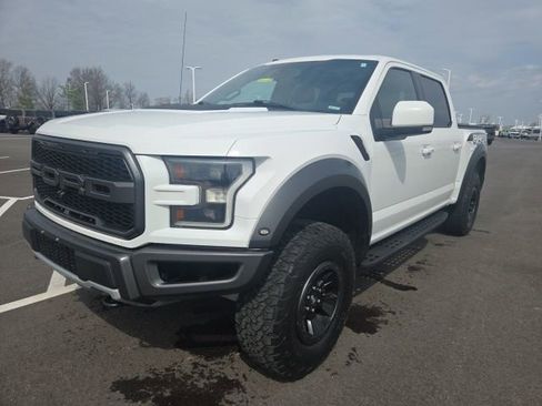 Used 2018 Ford F150 Raptor w/ Equipment Group 802A Luxury image 2