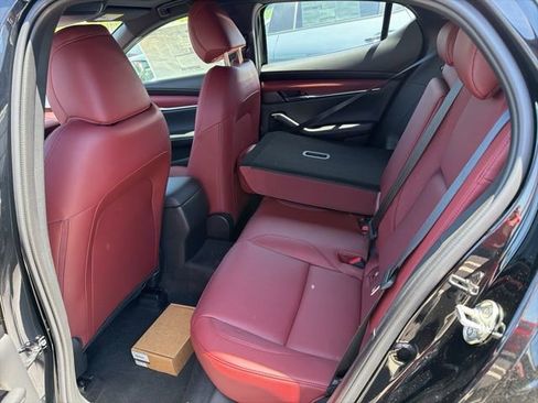 New 2026 MAZDA MAZDA3 2.5 S Hatchback w/ Premium Pkg FWD image 8