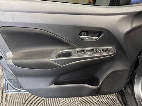 Used 2021 Nissan Versa SV image 35