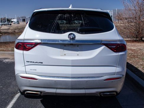 Used 2023 Buick Enclave Essence w/ Experience Buick Package image 5