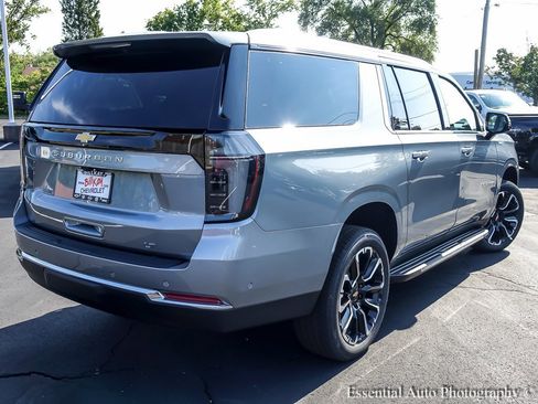 New 2026 Chevrolet Suburban LT w/ Comfort Package image 10
