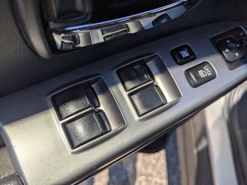 Used 2018 Mitsubishi Outlander Sport SEL image 16