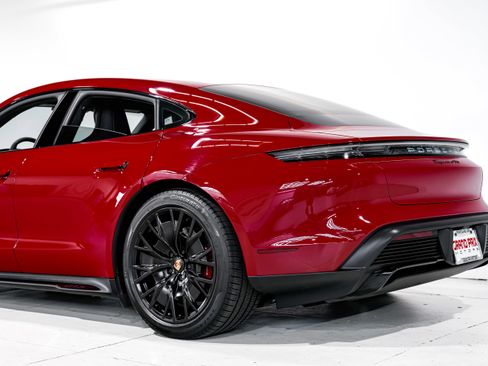 Used 2023 Porsche Taycan GTS image 41