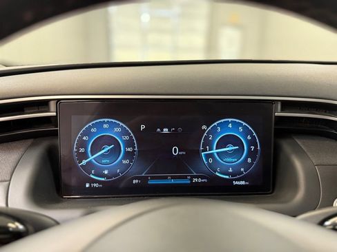 Used 2024 Hyundai Tucson Limited AWD/4WD image 11