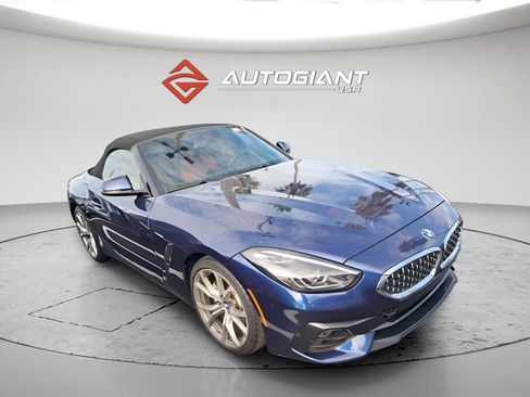 Used 2020 BMW Z4 sDrive30i w/ Convenience Package RWD image 2