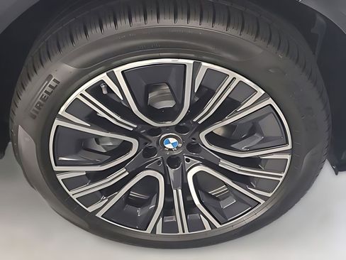 Used 2025 BMW X3 xDrive30i w/ Convenience Package AWD/4WD image 3