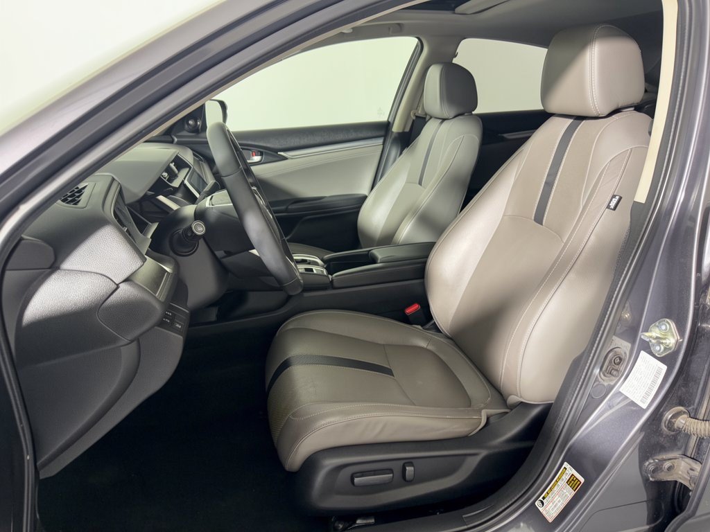 Used 2016 Honda Civic Touring image 5