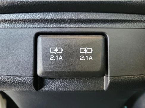 Used 2019 Subaru Outback 2.5i Premium image 14