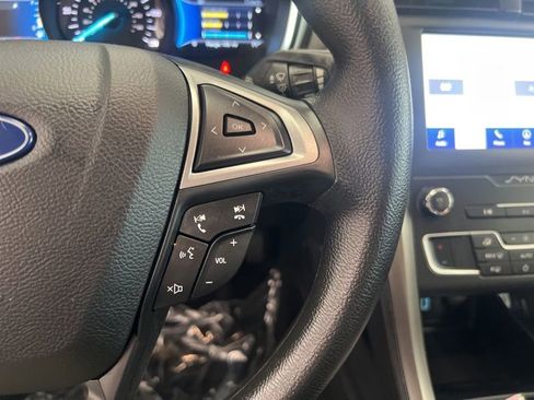 Used 2020 Ford Fusion SE FWD image 23
