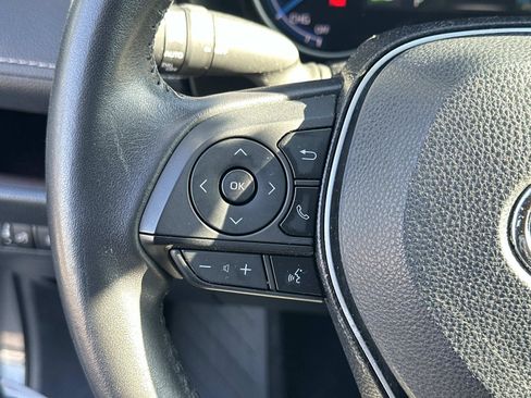 Used 2020 Toyota RAV4 Limited image 27