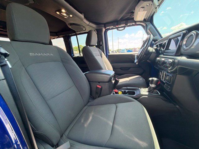 Used 2020 Jeep Wrangler Unlimited Sahara AWD/4WD image 21