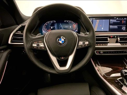 Certified 2023 BMW X5 xDrive40i w/ Premium Package AWD/4WD image 4